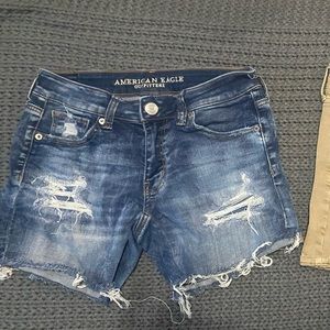 American Eagle shorts Super Super Stretch, sz 4